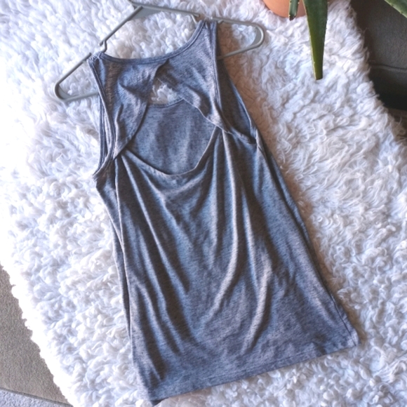 SO gray tank top. - Picture 4 of 5